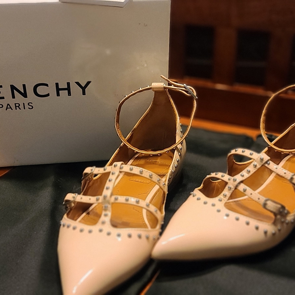 Givenchy Ballerine Shoes